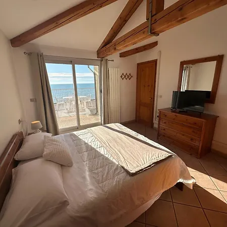 Attic Paradise Big Terrace On The Sea - Agenzia Cocal Apartment