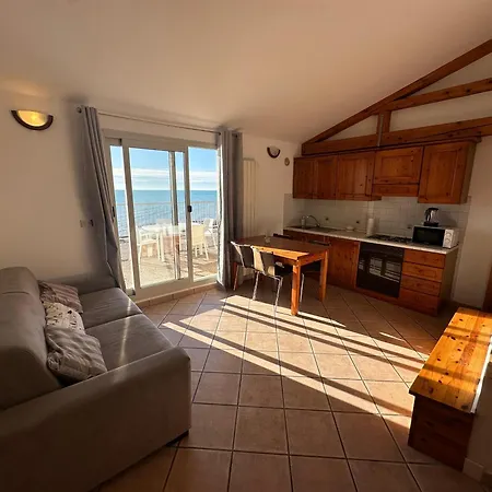 Attic Paradise Big Terrace On The Sea - Agenzia Cocal Apartment *